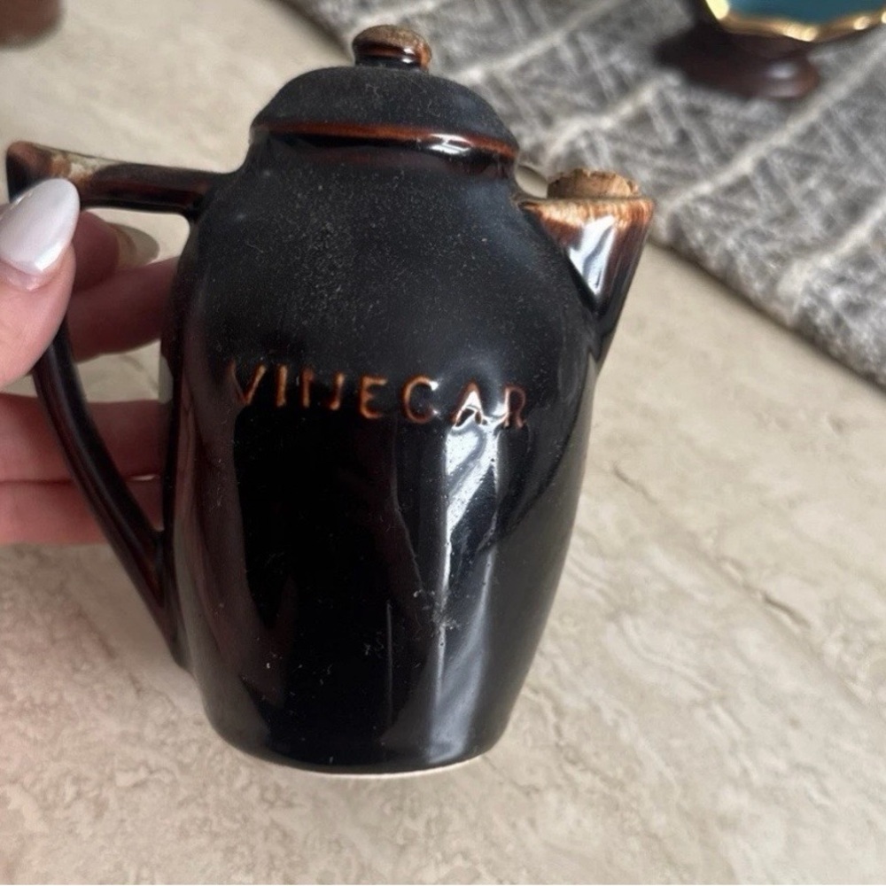 Vintage Pfaltzgraff Gourmet Dark Brown Glazed Handled VINEGAR Cruet Jug Pitcher